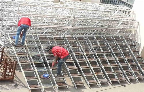 什么是力壓架/雷壓架/雷亞架/layher 架？